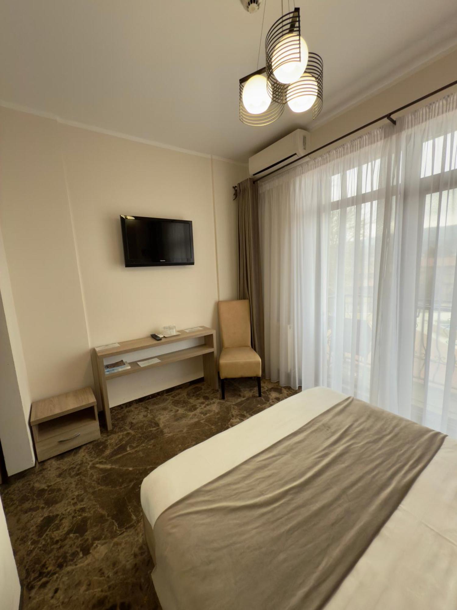 Garden 3* Odobesti